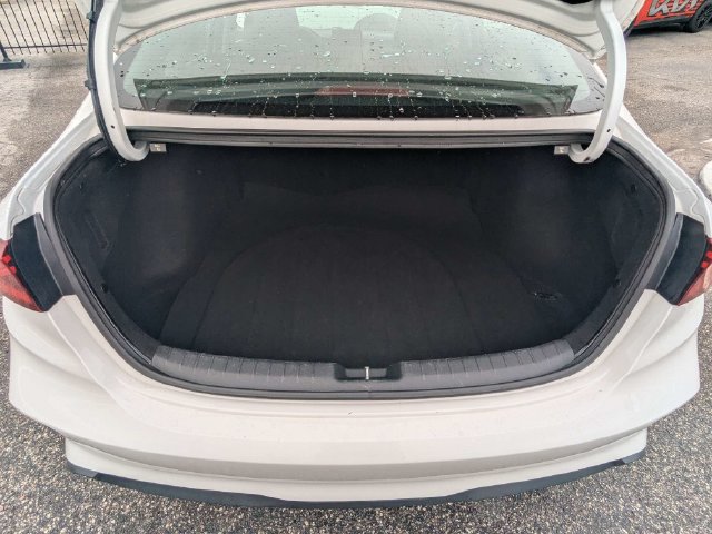 Certified 2023 Kia Forte LXS w/ LXS Technology Package FWD image 13