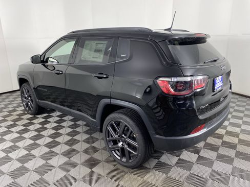 New 2026 Jeep Compass Limited image 8