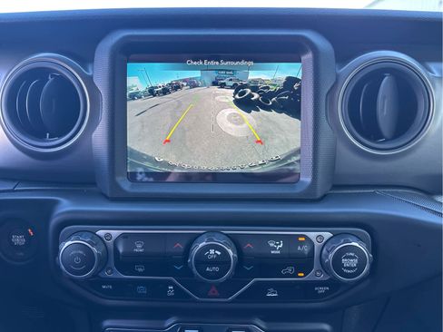 Used 2023 Jeep Wrangler Unlimited w/ 8.4" Radio Group image 16