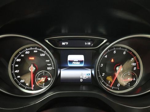 Used 2018 Mercedes-Benz GLA 250 4MATIC image 16