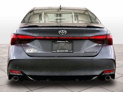 Used 2019 Toyota Avalon Touring w/ Advanced Safety Package FWD image 4