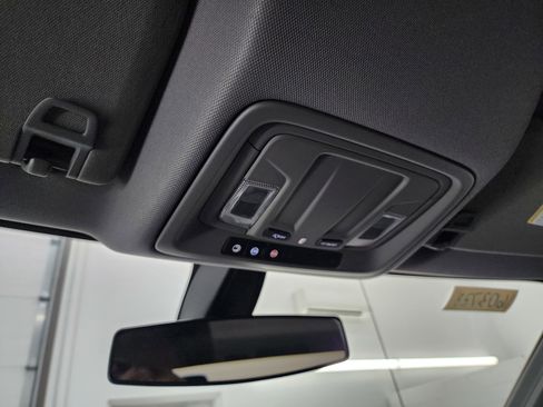 Used 2019 GMC Sierra 1500 SLE image 12