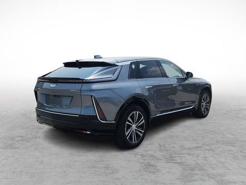 Certified 2023 Cadillac Lyriq AWD image 4