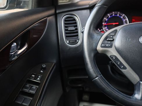 Used 2010 INFINITI EX35 Journey RWD image 32