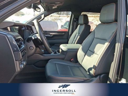 Used 2025 GMC Yukon AT4 w/ LPO, Floor Liner Package image 2