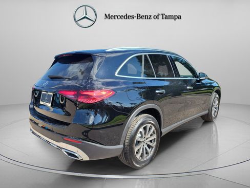 Certified 2025 Mercedes-Benz GLC 300 image 3