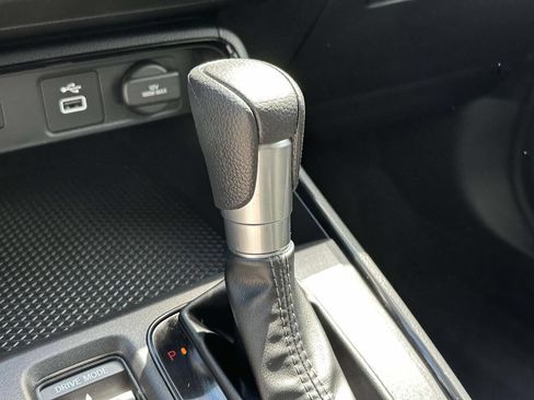 Certified 2025 Honda CR-V LX image 28