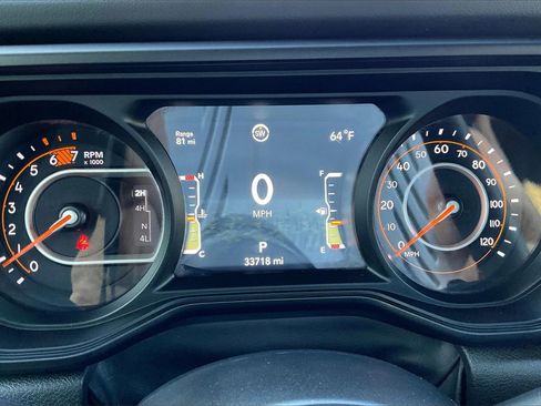 Used 2024 Jeep Wrangler Unlimited Rubicon image 20