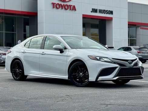 Used 2024 Toyota Camry XSE image 2