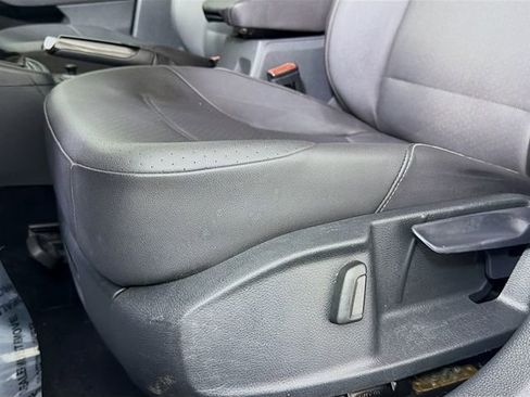 Used 2015 Volkswagen Golf TDI S image 20