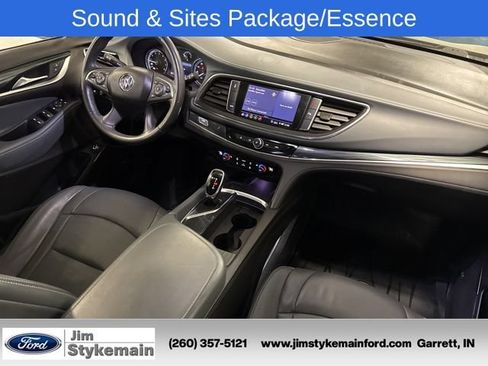 Used 2020 Buick Enclave Essence w/ Sound and Sites Package FWD image 13