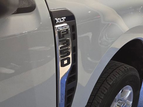 Used 2025 Ford F350 XLT image 26
