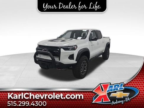 New 2025 Chevrolet Colorado ZR2 w/ Off-Road Front Bumper Package image 1