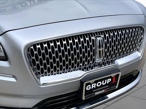 Used 2023 Lincoln Nautilus FWD w/ Premium Package image 29