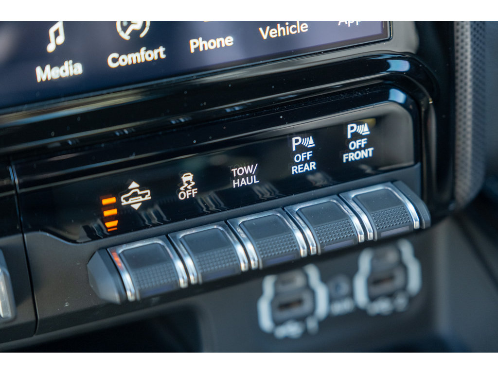 Used 2022 RAM 1500 Limited w/ Off Road Group AWD/4WD image 27