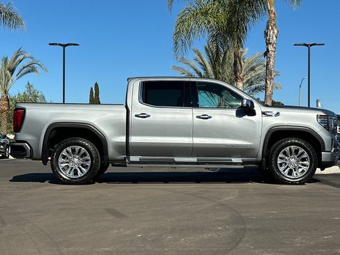 Used 2025 GMC Sierra 1500 Denali image 3