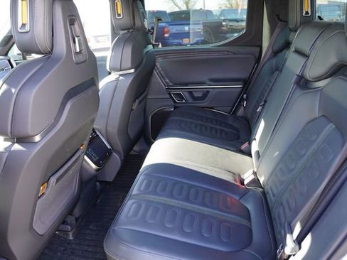 Used 2022 Rivian R1T Adventure image 15