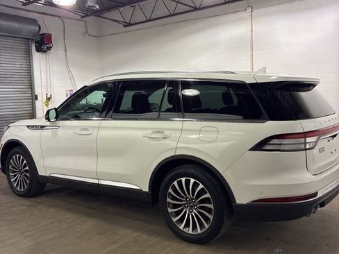 Used 2020 Lincoln Aviator Reserve w/ Equipment Group 201A image 5