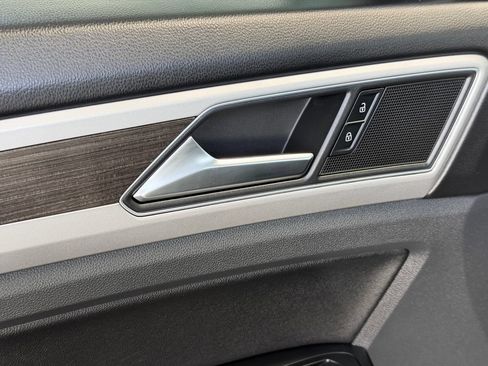 Used 2019 Volkswagen Atlas SEL AWD/4WD image 24