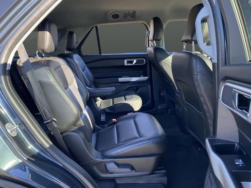 Certified 2022 Ford Explorer XLT w/ Equipment Group 202A image 28