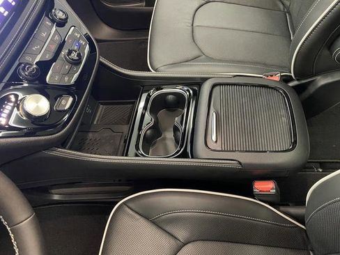 New 2026 Chrysler Pacifica Limited w/ S Appearance Package image 21