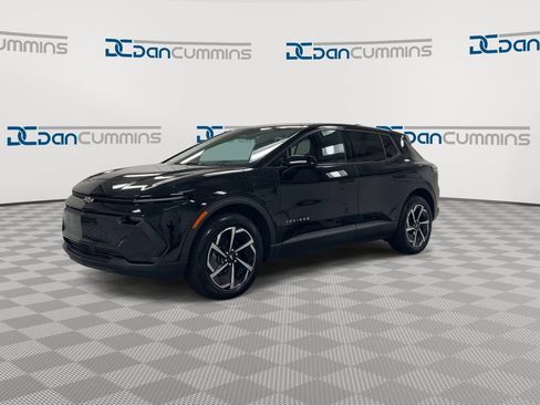 Used 2025 Chevrolet Equinox EV LT w/ Comfort Package AWD/4WD image 4
