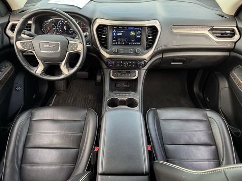 Used 2023 GMC Acadia Denali w/ Denali Technology Package image 11