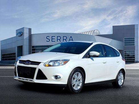 Used 2012 Ford Focus SEL FWD image 1