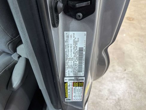 Used 2015 Toyota Tacoma 4x4 Access Cab V6 w/ Convenience Package image 14
