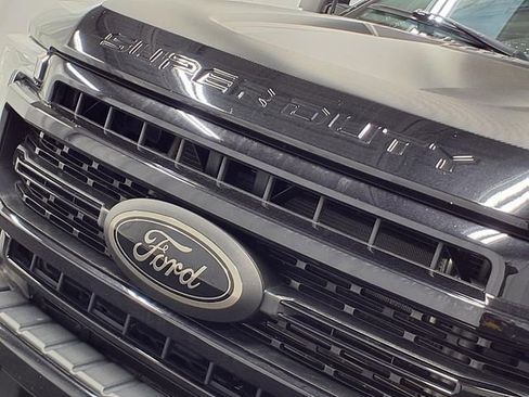 Used 2022 Ford F250 XLT w/ Black Appearance Package AWD/4WD image 33