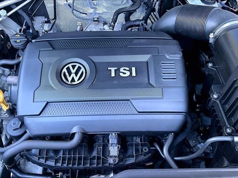 Used 2020 Volkswagen Atlas Cross Sport SEL AWD/4WD image 33