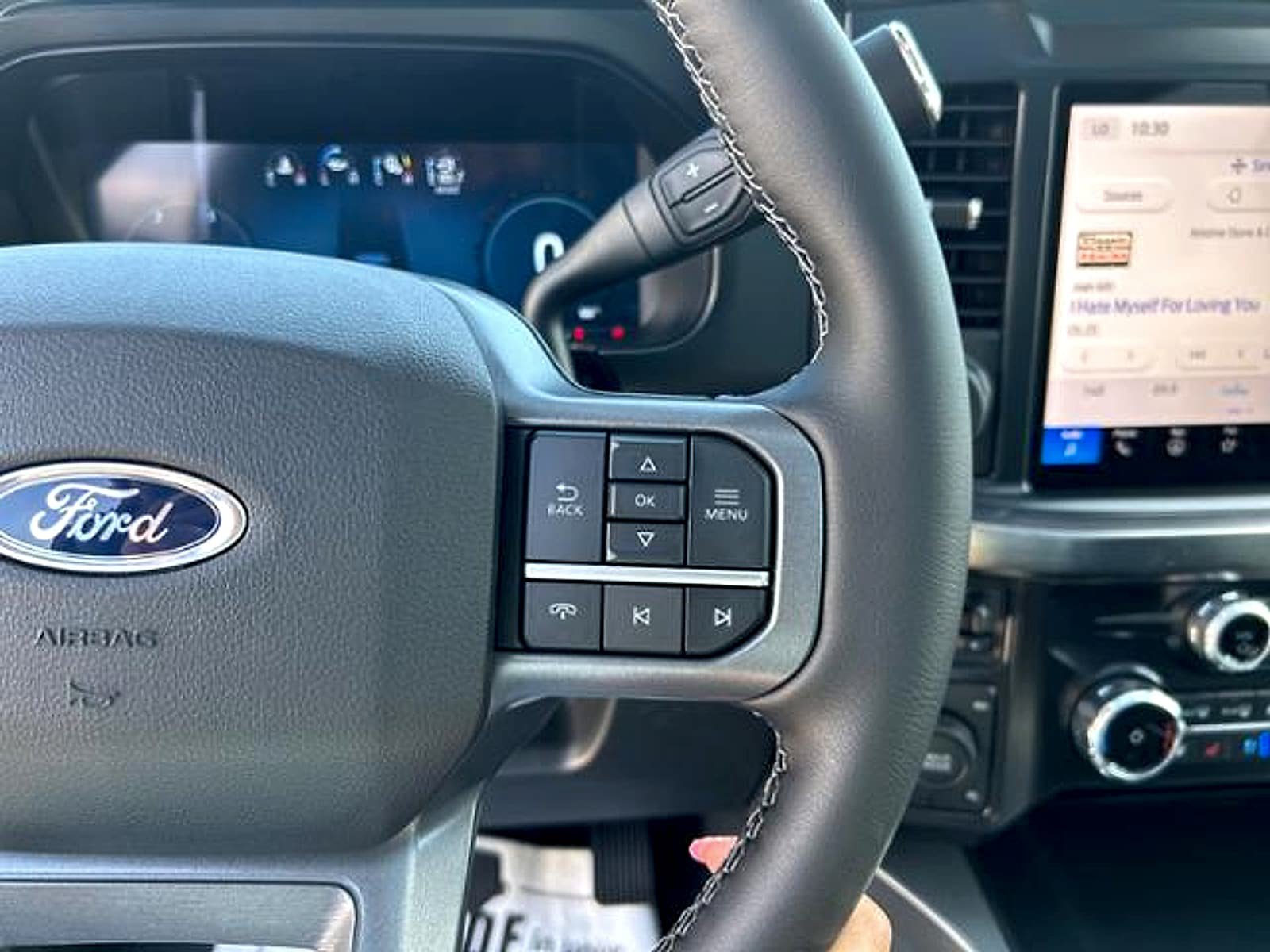 New 2025 Ford F350 Lariat w/ Lariat Ultimate Package AWD/4WD image 17