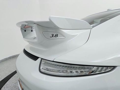 Used 2014 Porsche 911 GT3 image 31
