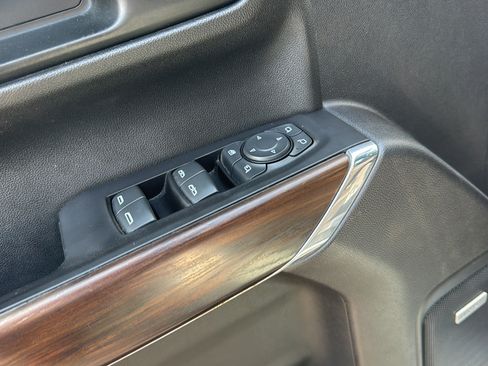 Used 2021 GMC Sierra 1500 SLT w/ SLT Convenience Package AWD/4WD image 19