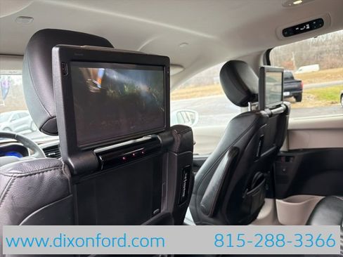 Used 2017 Chrysler Pacifica Touring-L Plus w/ Advanced Safetytec Group image 18