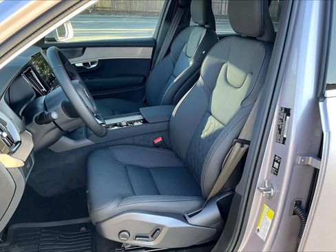 New 2026 Volvo XC90 B5 Plus image 11