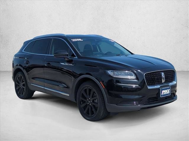 Used 2022 Lincoln Nautilus Reserve w/ Monochromatic Package FWD image 3