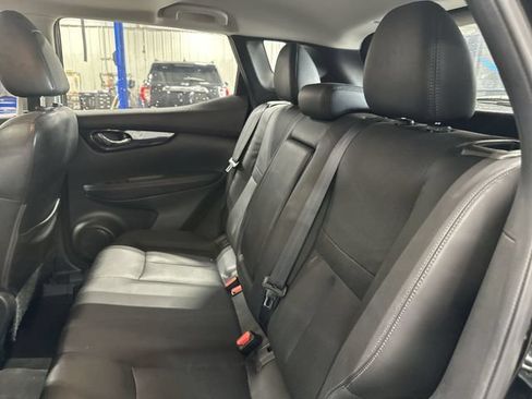 Used 2018 Nissan Rogue Sport SL w/ SL Premium Package AWD/4WD image 30