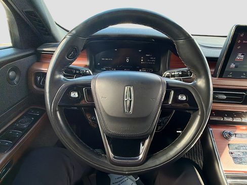 Certified 2022 Lincoln Aviator Reserve w/ Elements Package Plus RWD image 11