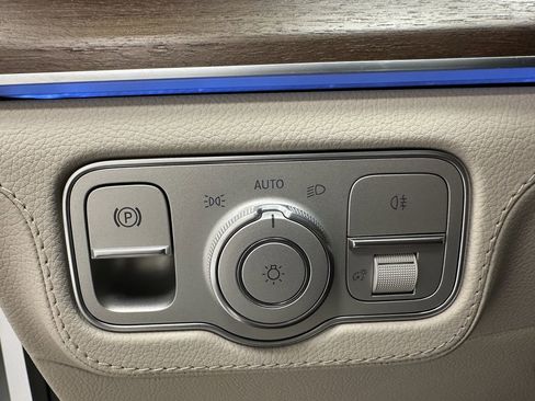 New 2026 Mercedes-Benz GLE 450 4MATIC Coupe image 37