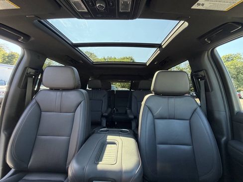 Used 2024 Chevrolet Tahoe RST w/ Luxury Package AWD/4WD image 14