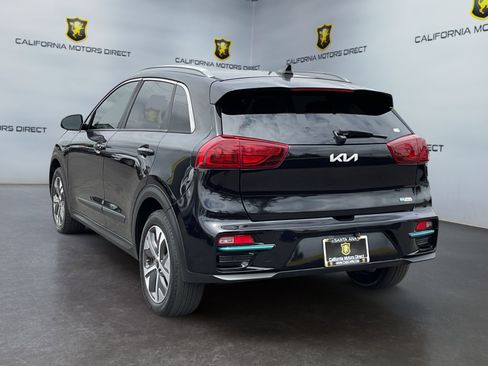 Used 2022 Kia Niro EX Premium FWD image 7