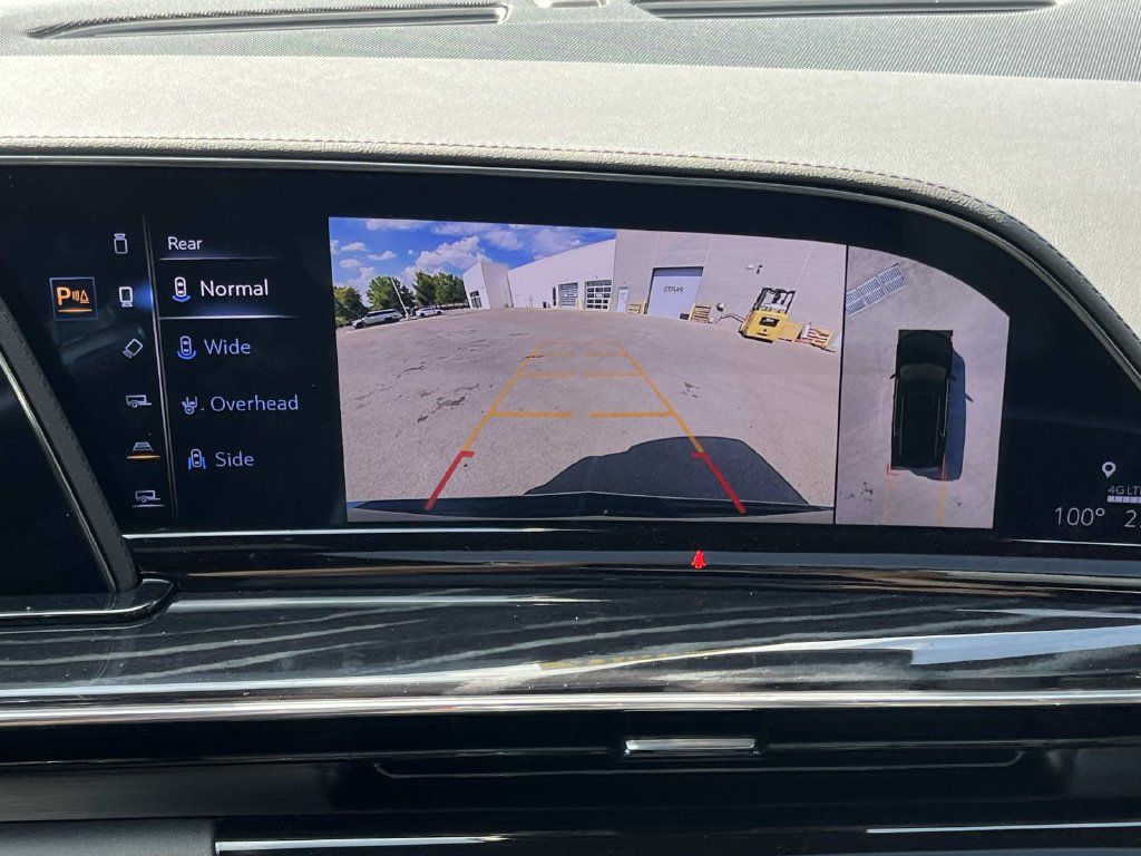 Certified 2024 Cadillac Escalade Sport w/ Touring Package AWD/4WD image 38