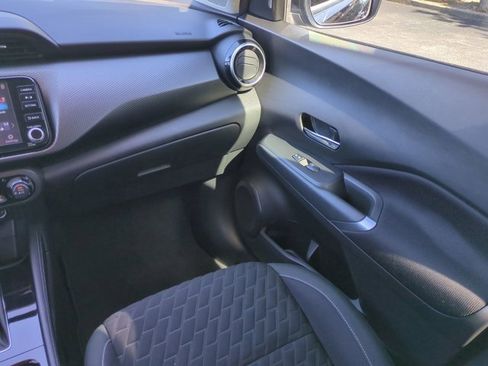 Certified 2021 Nissan Kicks SV image 18