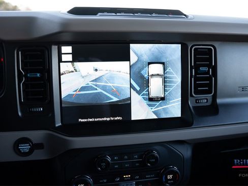 Certified 2023 Ford Bronco Wildtrak image 22