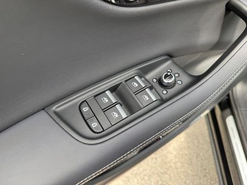Certified 2025 Audi Q7 3.0T Premium Plus AWD/4WD image 19
