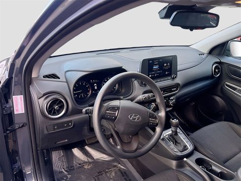 Used 2023 Hyundai Kona SEL image 9