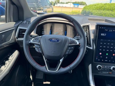 Used 2024 Ford Edge ST-Line image 12