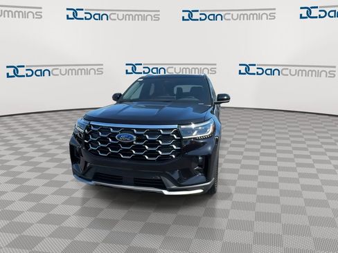 New 2026 Ford Explorer Platinum AWD/4WD image 3