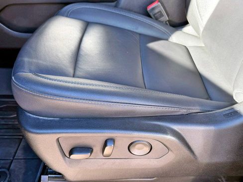 Certified 2024 Chevrolet Tahoe Z71 w/ Luxury Package image 15